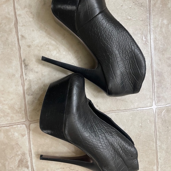 Bebe Platform Booties - Picture 2 of 4